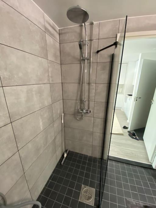 Meren Laeheisyydessae Iso Yksioe Helsingfors Exteriör bild